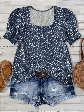 Women’s Navy Floral Square Neck Puff Sleeve Top